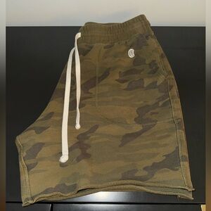 Todd Snyder x Champion Made in USA Fatigue Camo Cut Off Shorts Green XL